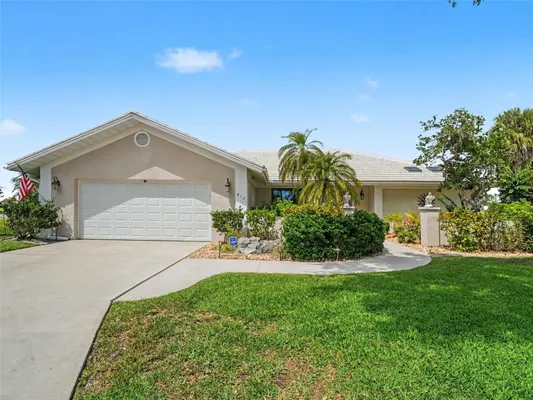 Property Slideshow image 3 of 53 | 612 paget dr, Venice, FL, 34293