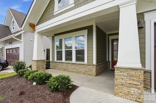 Property Slideshow image 3 of 40 | 3049 alveston dr, Concord, NC, 28027