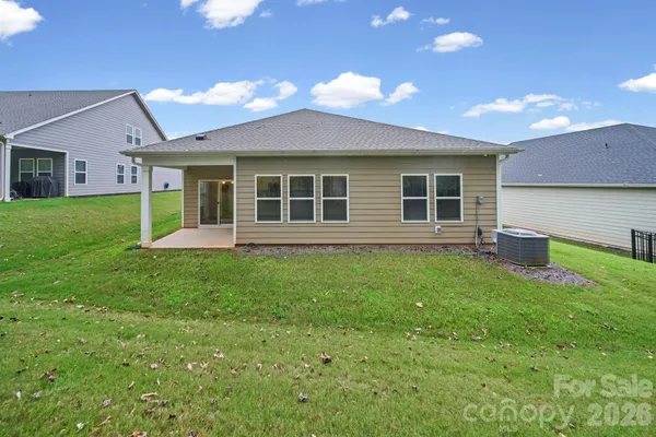 Property Slideshow image 2 of 31 | 6220 barcelona way, Charlotte, NC, 28214