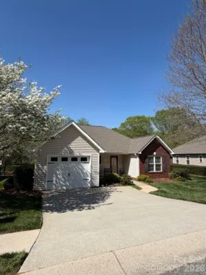 Property Slideshow image 2 of 4 | 160 oak village pkwy, Mooresville, NC, 28117