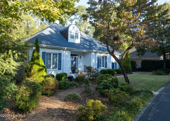 Property Slideshow image 3 of 51 | 8819 sawmill creek ln, Wilmington, NC, 28411