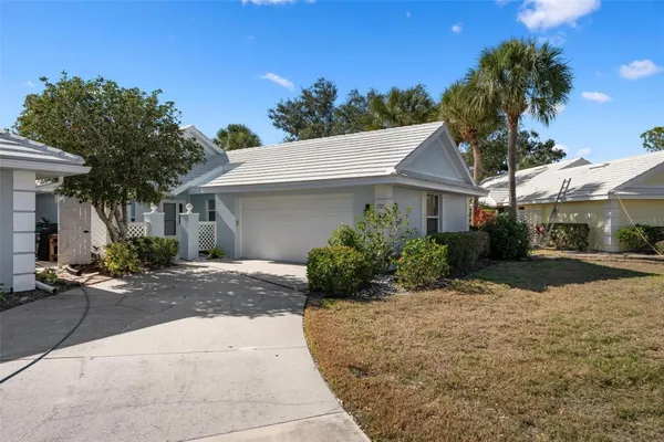 Property Slideshow image 2 of 39 | 733 brightside crescent dr 31, Venice, FL, 34293