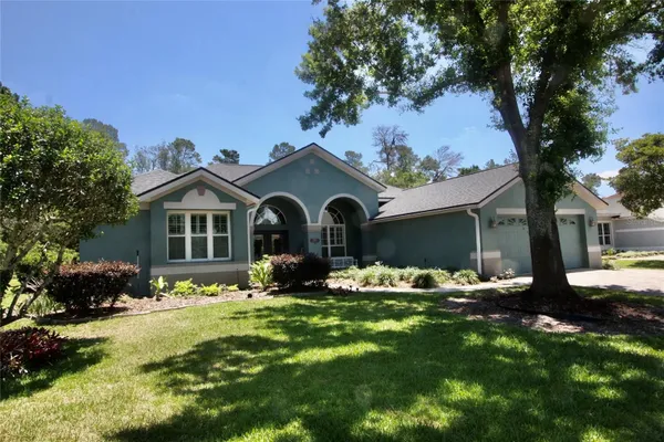 Property Slideshow image 2 of 8 | 9035 laurel ridge dr, Mount Dora, FL, 32757