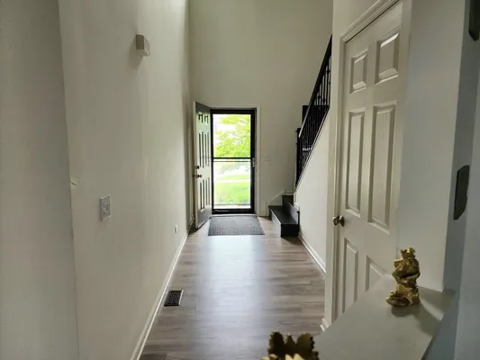 Property Slideshow image 3 of 29 | 2003 magenta ln, Algonquin, IL, 60102