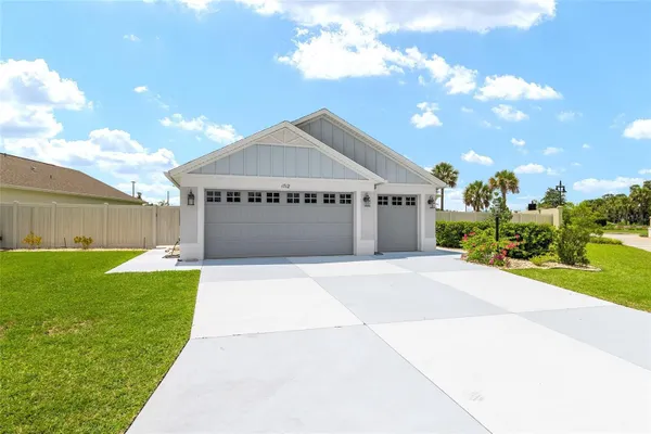 Property Slideshow image 3 of 36 | 1712 galloway dr, The Villages, FL, 32163