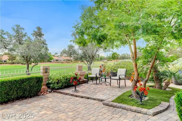 Property Slideshow image 2 of 80 | 2832 castle bar dr, Las Vegas, NV, 89134