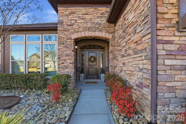 Property Slideshow image 3 of 47 | 13123 palisades shoals rd, Charlotte, NC, 28278