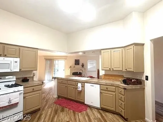 Property Slideshow image 3 of 35 | 5213 palm view dr, Las Vegas, NV, 89130