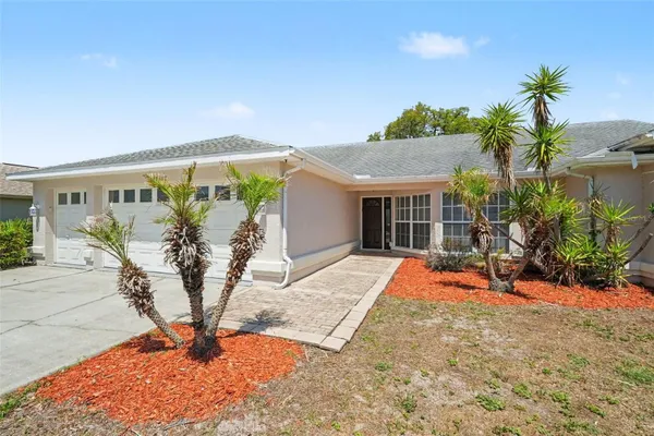 Property Slideshow image 3 of 25 | 9389 fox hollow ln, Weeki Wachee, FL, 34613