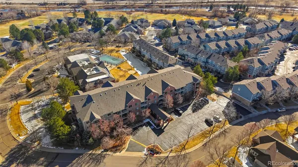 Property Slideshow image 3 of 39 | 2895 w riverwalk cir 201, Littleton, CO, 80123