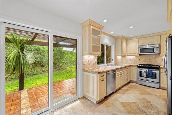 Property Slideshow image 2 of 53 | 27972 calle casal, Mission Viejo, CA, 92692