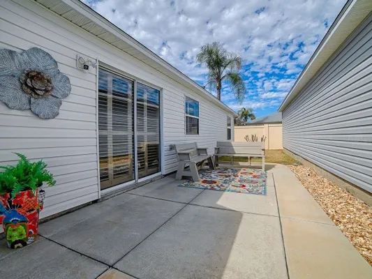 Property Slideshow image 3 of 32 | 1017 ridgeville rd, The Villages, FL, 32162