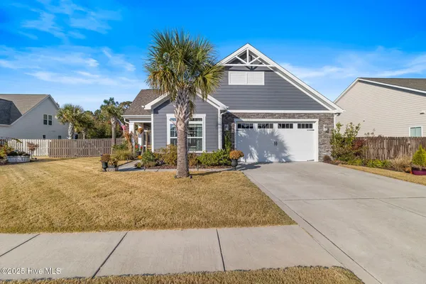 Property Slideshow image 3 of 56 | 123 bella port ln, Wilmington, NC, 28412