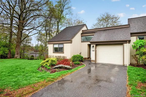 Property Slideshow image 2 of 18 | 582 heritage hls a, Somers, NY, 10589