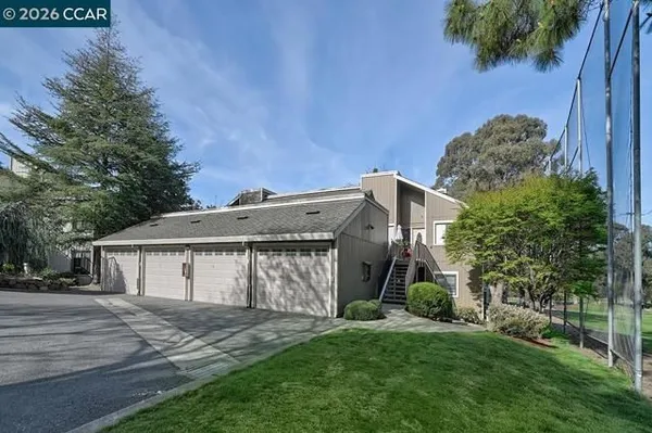 Property Slideshow image 2 of 54 | 3210 rossmoor pkwy 4, Walnut Creek, CA, 94595