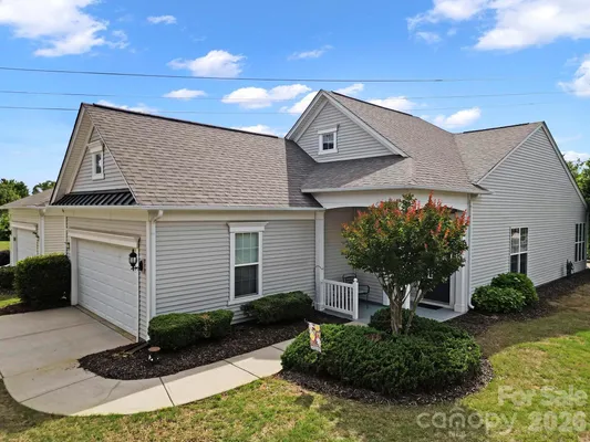 Property Slideshow image 2 of 38 | 16353 raven crest dr, Fort Mill, SC, 29707