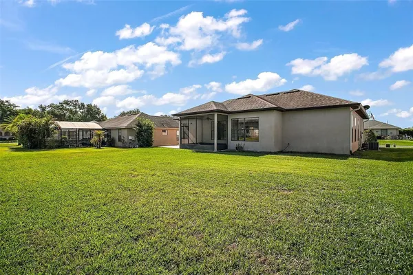 Property Slideshow image 3 of 20 | 11041 se 169th pl, Summerfield, FL, 34491