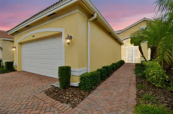 Property Slideshow image 3 of 73 | 4940 marble springs cir, Wimauma, FL, 33598