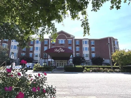 Property Slideshow image 3 of 12 | 50 merrick ave 415, Hempstead, NY, 11554