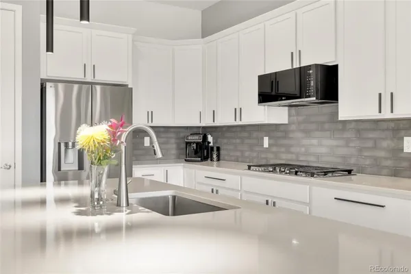 Property Slideshow image 3 of 50 | 15833 xanthia way, Thornton, CO, 80602