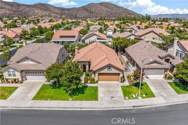 Property Slideshow image 2 of 42 | 28918 lake fork dr, Menifee, CA, 92584