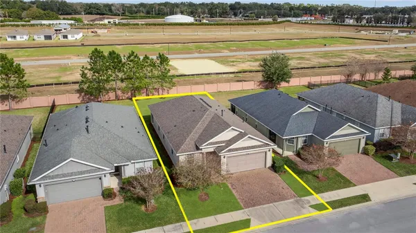 Property Slideshow image 2 of 75 | 3947 nw 46th ter, Ocala, FL, 34482