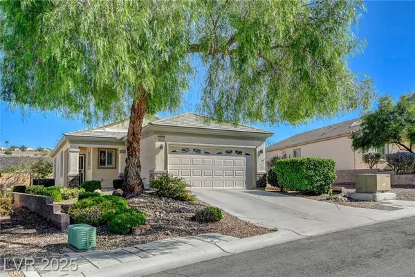 Property Slideshow image 3 of 73 | 2576 binary stars st, Henderson, NV, 89044
