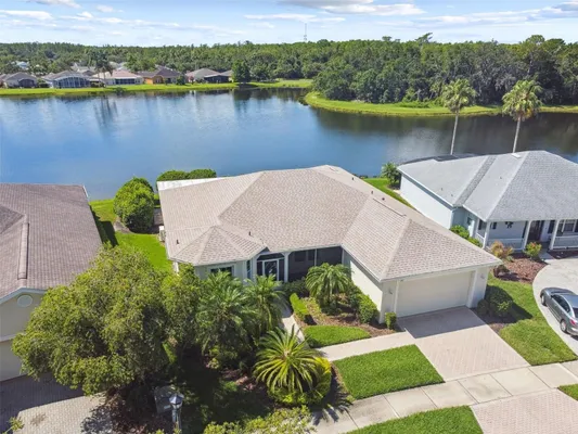 Property Slideshow image 2 of 61 | 201 largo dr, Kissimmee, FL, 34759