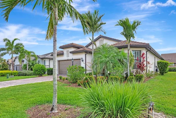 Property Slideshow image 2 of 53 | 16723 blackwater ter, Bradenton, FL, 34202