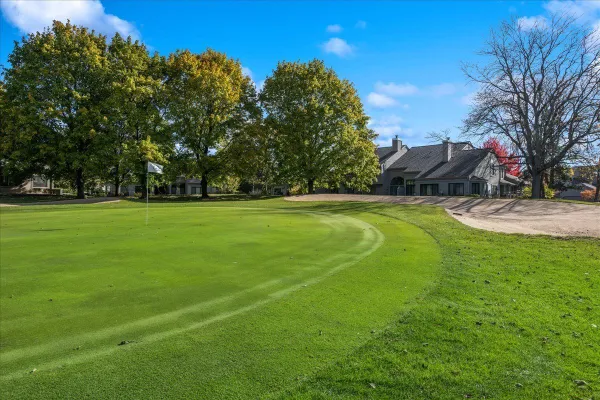 Property Slideshow image 3 of 55 | 868 longmeadow ct, Lake Barrington, IL, 60010