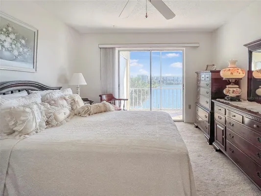 Property Slideshow image 3 of 18 | 3424 lake bayshore dr 405  p, Bradenton, FL, 34205