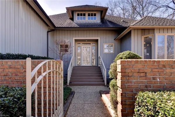 Property Slideshow image 3 of 47 | 224 warehams pt, Williamsburg, VA, 23185