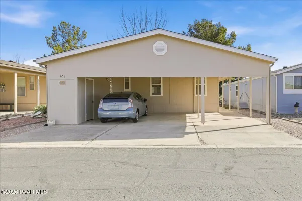 Property Slideshow image 2 of 36 | 651 n blue spruce dr, Prescott Valley, AZ, 86314