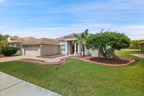 Property Slideshow image 2 of 26 | 7154 melogold cir, Land O Lakes, FL, 34637