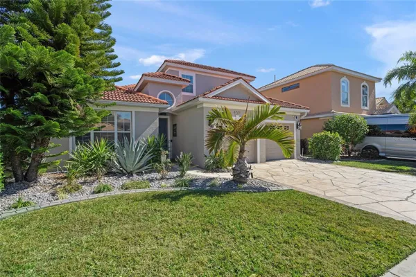 Property Slideshow image 2 of 40 | 6723 tailfeather way, Bradenton, FL, 34203