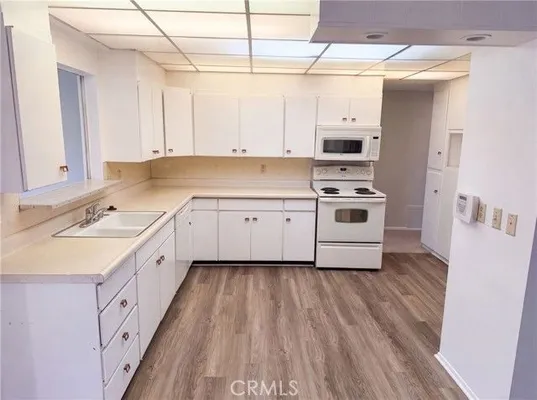 Property Slideshow image 2 of 21 | 601 palomar dr, Hemet, CA, 92543