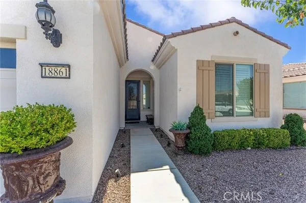 Property Slideshow image 2 of 49 | 18861 latigo st, Apple Valley, CA, 92308