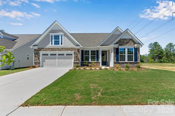 Property Slideshow image 2 of 43 | 13320 cozy ct, Charlotte, NC, 28215