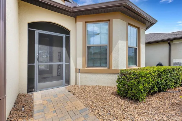 Property Slideshow image 3 of 70 | 613 cantabria dr, Davenport, FL, 33837