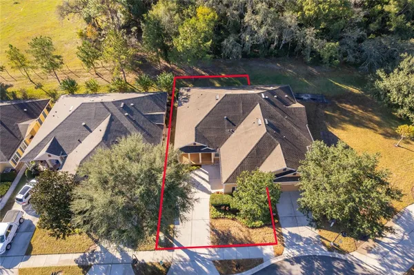 Property Slideshow image 2 of 28 | 21612 belgian ct, Mount Dora, FL, 32757