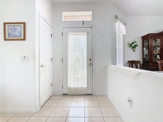 Property Slideshow image 2 of 52 | 572 sienna dr, Poinciana, FL, 34759