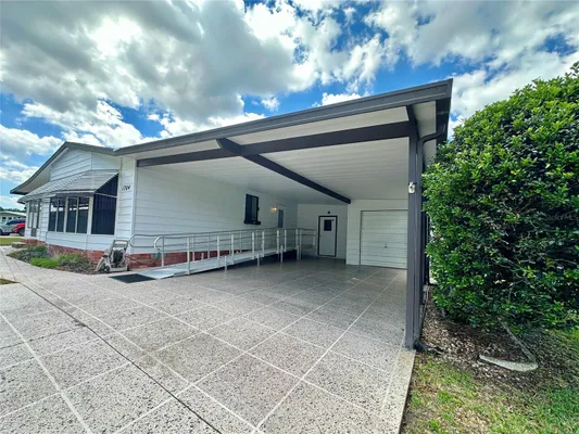 Property Slideshow image 3 of 20 | 1704 lilly ln, The Villages, FL, 32159