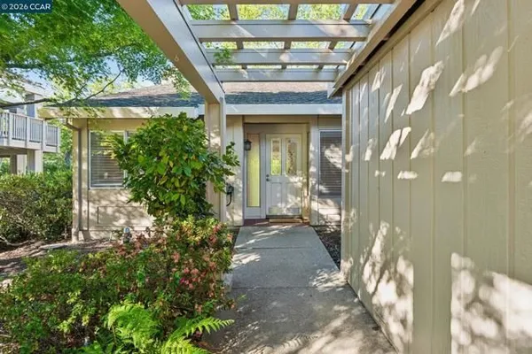 Property Slideshow image 2 of 46 | 2609 saklan indian dr 1, Walnut Creek, CA, 94595