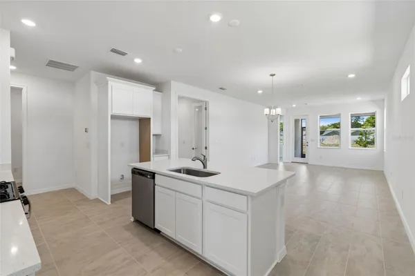 Property Slideshow image 3 of 11 | 3744 nandina cir, Sun City Center, FL, 33573