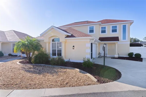 Property Slideshow image 3 of 59 | 1818 puerto bello dr, Lady Lake, FL, 32159