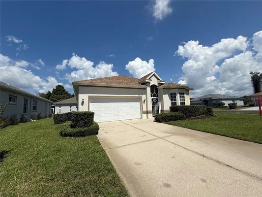 Property Slideshow image 2 of 31 | 11204 clear oak cir, New Port Richey, FL, 34654
