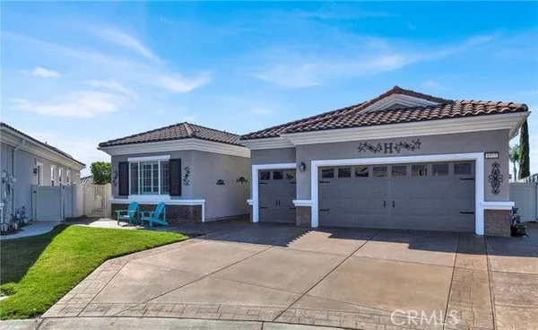 Property Slideshow image 2 of 52 | 1577 valhalla ct, Beaumont, CA, 92223