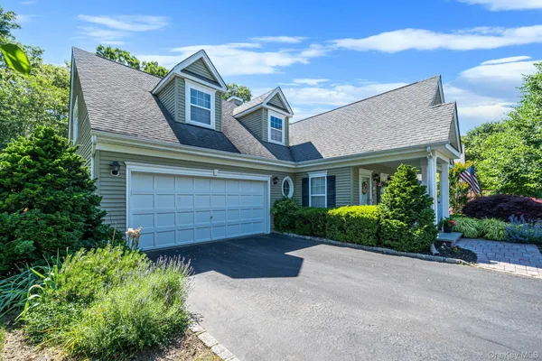 Property Slideshow image 3 of 50 | 116 golden spruce dr, Riverhead, NY, 11933