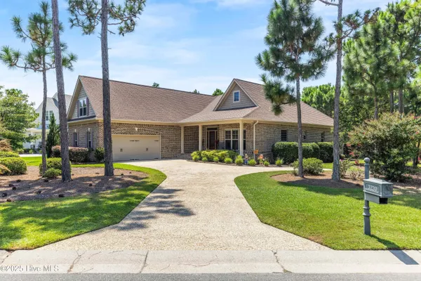 Property Slideshow image 2 of 106 | 3220 moss hammock wynd, Southport, NC, 28461