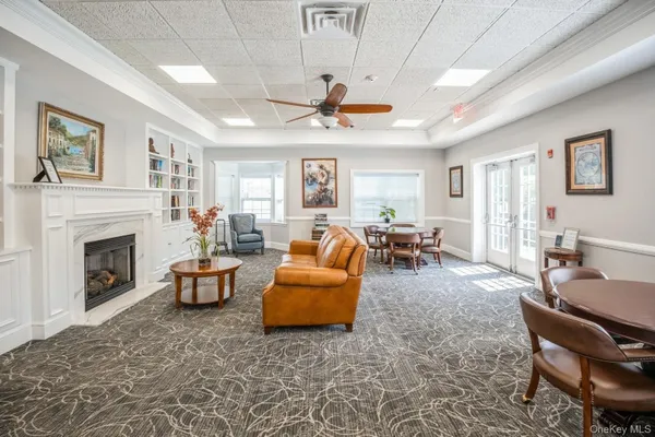 Property Slideshow image 3 of 30 | 434 autumn dr, East Meadow, NY, 11554